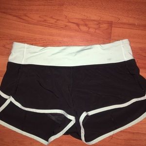 Lululemon speed up shorts 2.5
